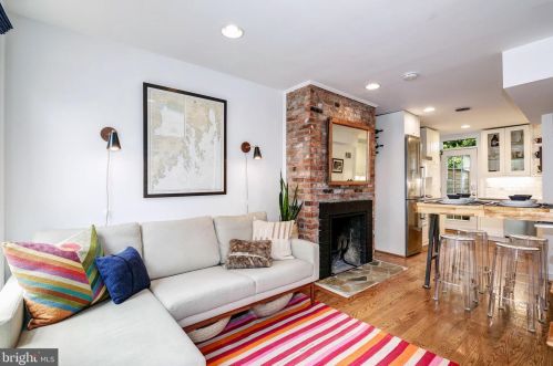 1 Gessford Ct, Washington DC 20003-1407 exterior