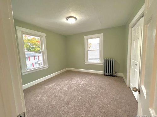 55 Raymond St, United States Coast Guard Ac CT  06320-3831 exterior