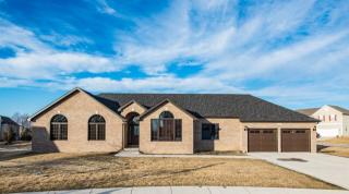 2552 Belvedere Dr, Valpo, IN 46385-7361