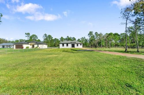 3011 12th Ave, Naples FL  34120-3730 exterior