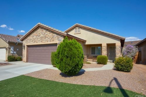 12417 2nd Ave, Victorville, CA 92395-7826