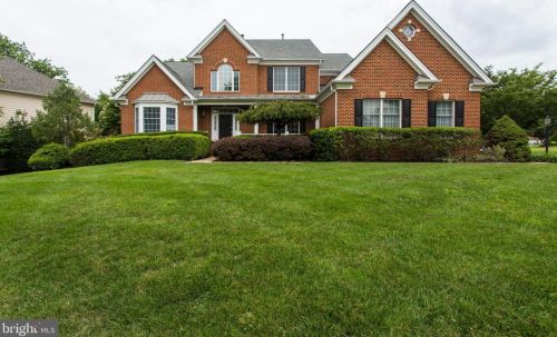 5594 Tucson Ct, Haymarket VA  20169-3145 exterior