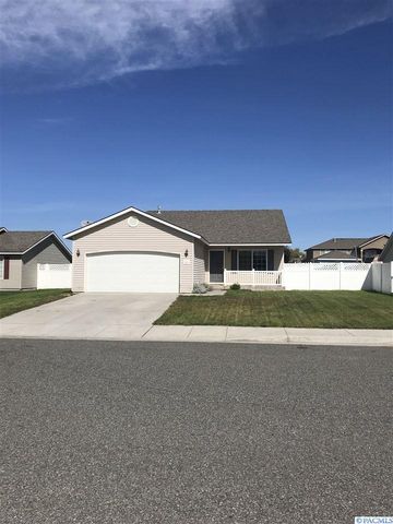 8013 Wenatchee Dr, Pasco, WA 99301-6790