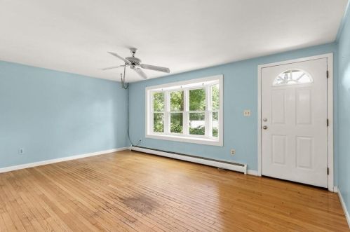 1 Nolet Ave, Salem NH  03079-1756 exterior