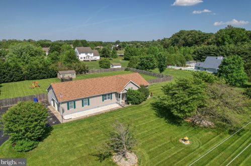 1808 Mcginnis Pond Rd, Magnolia DE  19962-1556 exterior