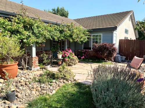 512 Farmland Dr, Buellton, CA 93427-9314