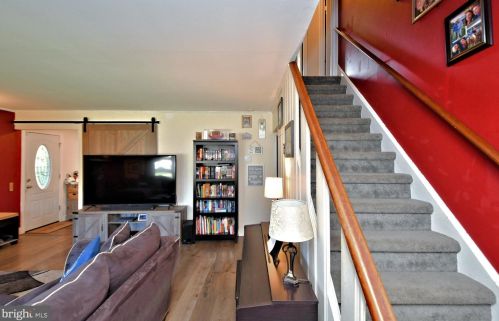 311 Independence Rd, Norristown PA  19406-2209 exterior