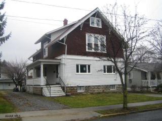 526 5th St, Bellwood, PA 16617-2013