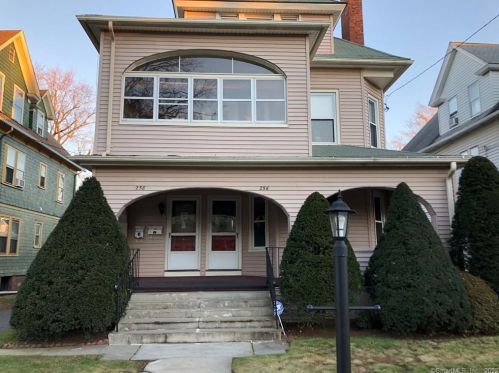 256 Oxford St, Hartford, CT 06105-2250