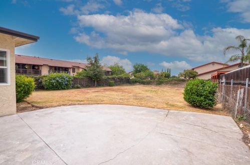 1741 Valley Center Ave, Glendora CA  91740-6132 exterior