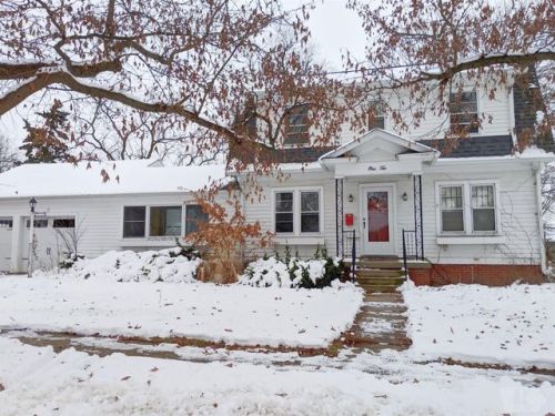 110 Iowa Ave, Fairfield, IA 52556-4052