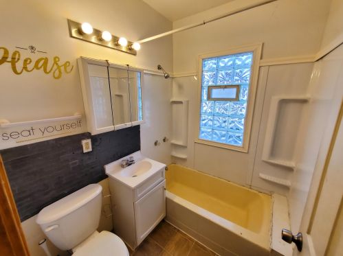 2825 52, Milwaukee WI 53210-1607 exterior