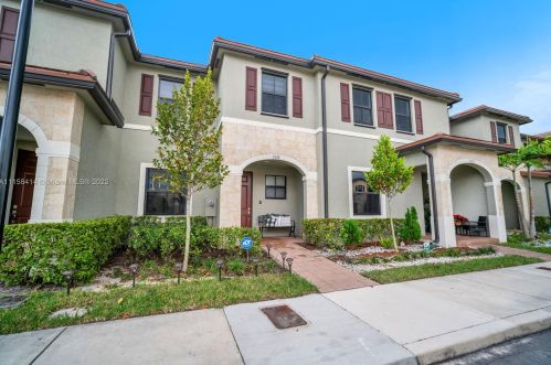 3318 106th Ter, Hialeah, FL 33018-4603