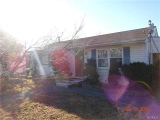 123 Highland Ave, Maybrook, NY 12543-1009