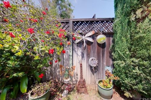 4333 Falcon Ave, Long Beach CA 90807-2503 exterior