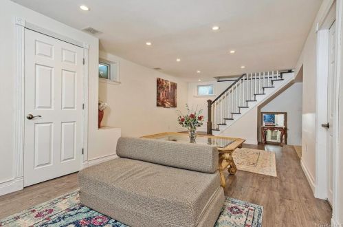 176 Davis Ave, White Plains NY  10605-3107 exterior