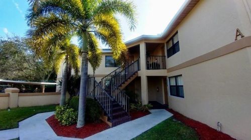 2639 Heathcote Dr, Fort Pierce, FL 34982-3402