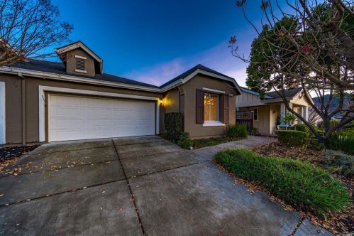 9031 Oak Trail Cir, Santa Rosa, CA 95409-6100