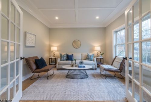 84 Elmwood Ave, Chatham Township NJ  07928-2628 exterior