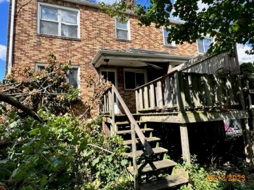 179 Magnolia St, Whitaker PA 15120-2331 exterior