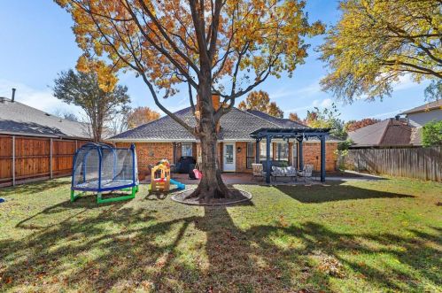 2300 Timberglen Dr, Lewisville TX  75028-1916 exterior