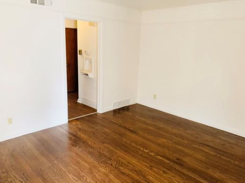 10568 Ferguson Rd, Dallas TX  75228-2610 exterior