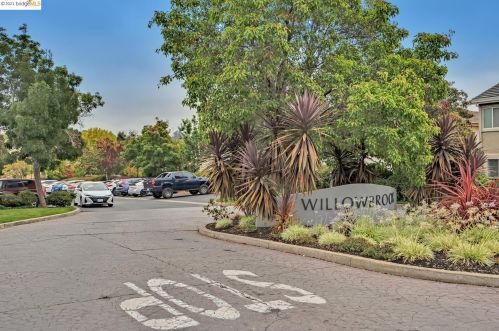 308 Dursey Dr, Pinole CA  94564-2665 exterior