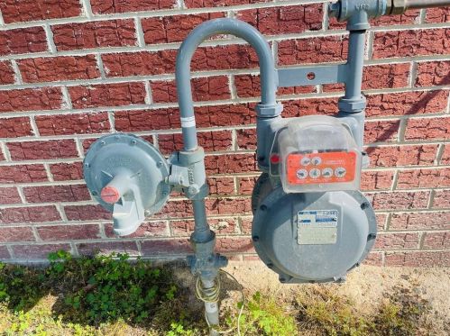 127 Pineview Dr, Mount Airy NC 27030-5145 exterior