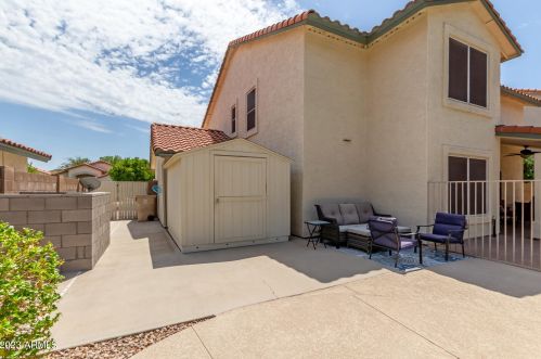 5722 Larkspur Dr, Glendale AZ  85304-1612 exterior