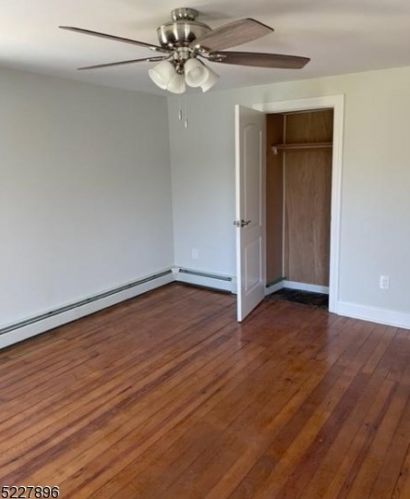 5 Pierson Ln, Oxford NJ  07863-3278 exterior
