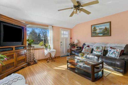 93 Old Hawleyville Rd, Bethel CT  06801-3040 exterior