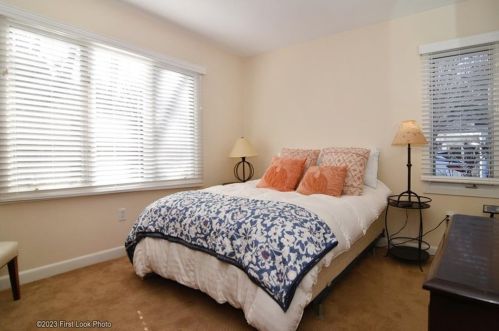 18 Bagy Wrinkle Cv, Warren RI  02885-4115 exterior