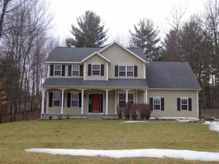 7 Greylock Dr, Fortsville, NY 12831-1462