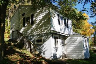110 Twin Oaks Ln, Schoharie, NY 12157-3506