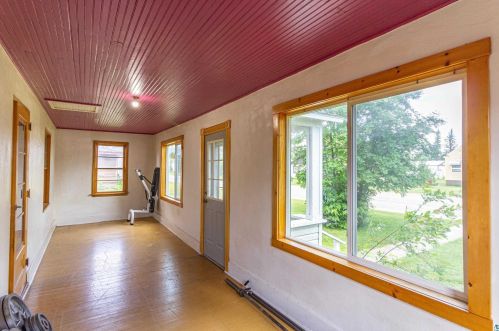 746 Camp St, Ely MN  55731-1606 exterior