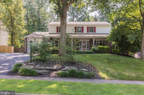 3232 Bruce Dr, Dresher, PA 19025-1606