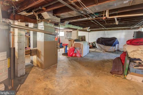 301 Summit Ave, Wilmington DE  19804-1725 exterior