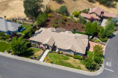 6070 Vine St, Vacaville CA  95688-8724 exterior