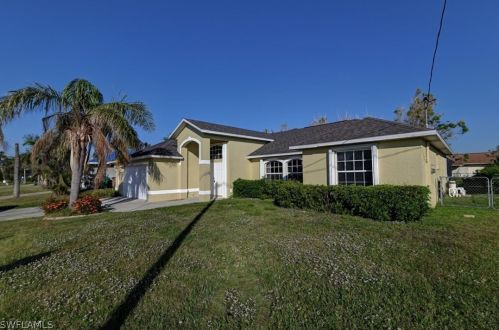 1335 12th St, Cape Coral, FL 33909-0015