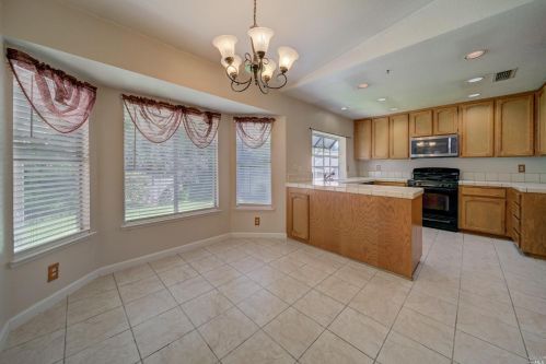 273 Sparrow St, Vacaville CA  95687-7223 exterior