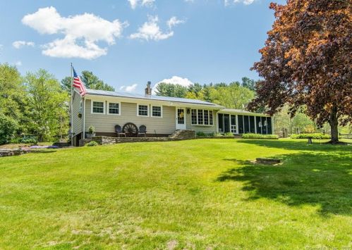 85 Sterling Rd, Moosup, CT 06354-1928