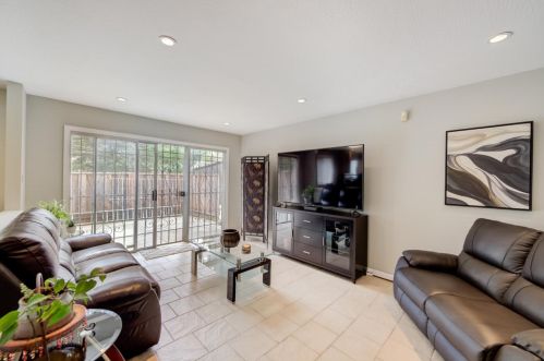 664 Price St, Daly City CA 94014-2133 exterior