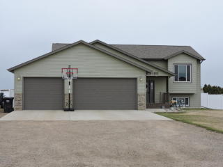 11519 36x St, Dickinson, ND 58601-9704