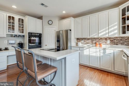 111 Dalhart Dr, Leesburg, VA 20175-6131