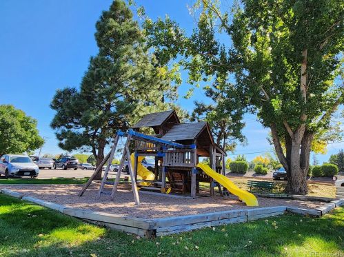 5995 Hampden Ave, Denver CO  80227-5417 exterior