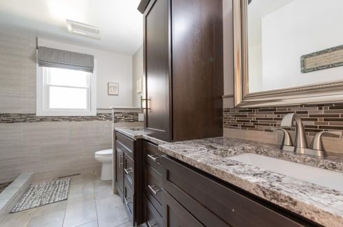 335 Albion Rd, Lincoln RI  02865-4240 exterior