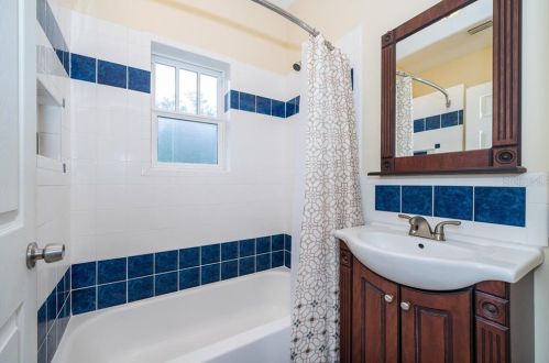 1505 Pinecrest Pl, Orlando FL 32803-4140 exterior