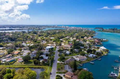 108 Lyons Bay Rd, Nokomis FL 34275-3015 exterior