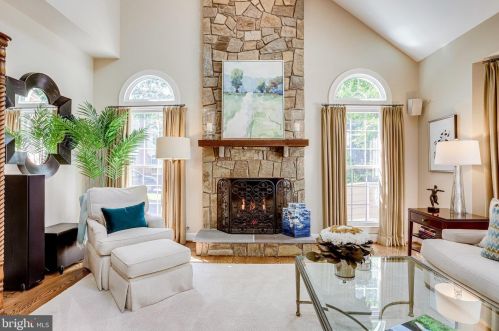 11406 Wild Bramble Way, Herndon VA  20194-1001 exterior