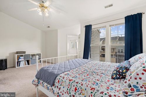 6975 Manahoac Pl, Gainesville VA  20155-1638 exterior